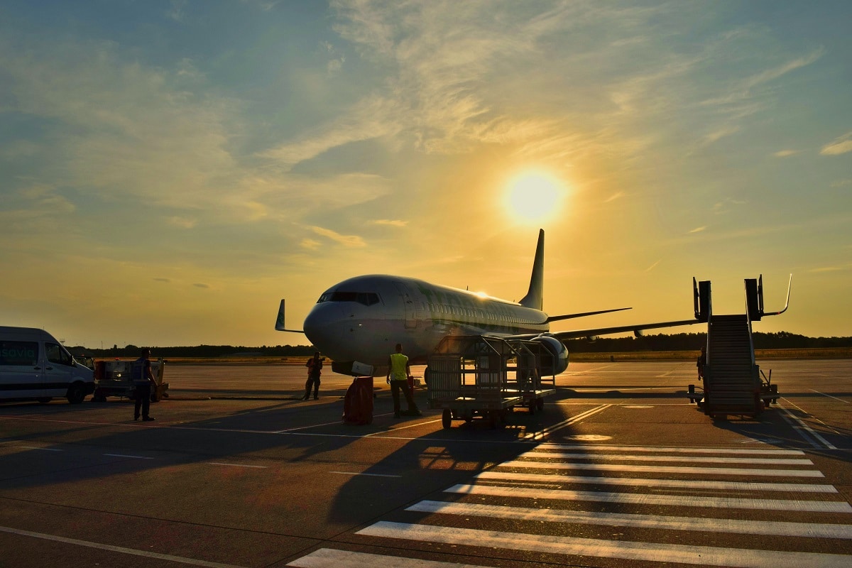 Experimente el Meet & Greet definitivo: Su experiencia de llegada personalizada en el aeropuerto LAX