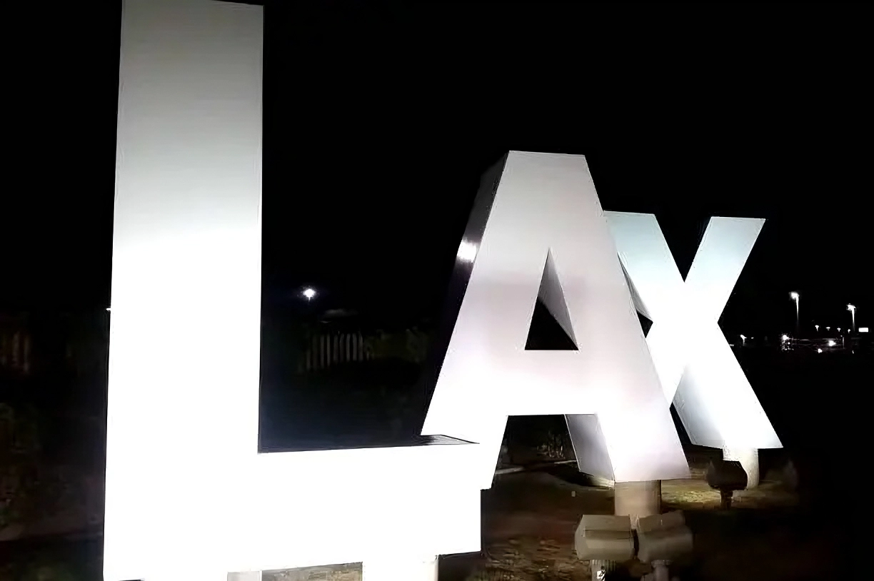 Los Angeles Airport Transportation Redefined: The LAX Transfer Experience